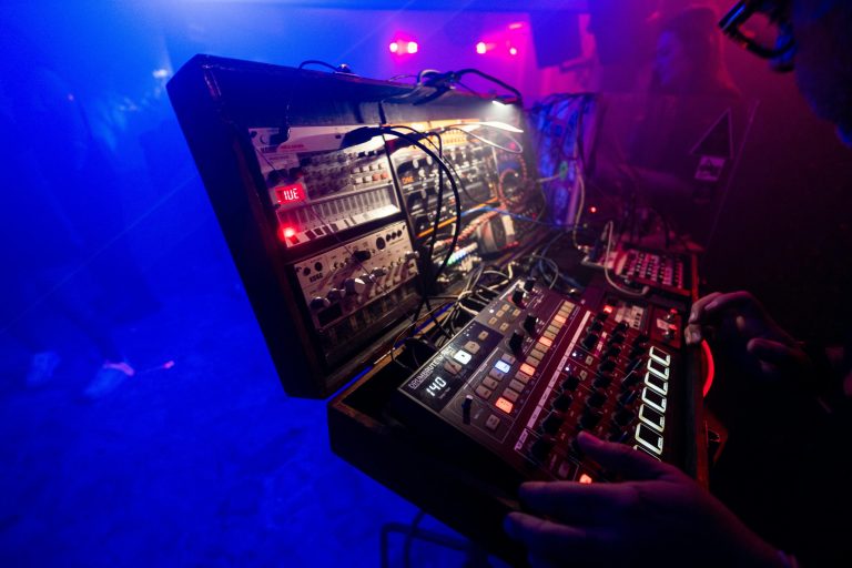 How To Mix And Master Your Own Music Independently