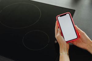 How Induction Cooktops Are Revolutionizing Modern Home Kitchen Efficiency